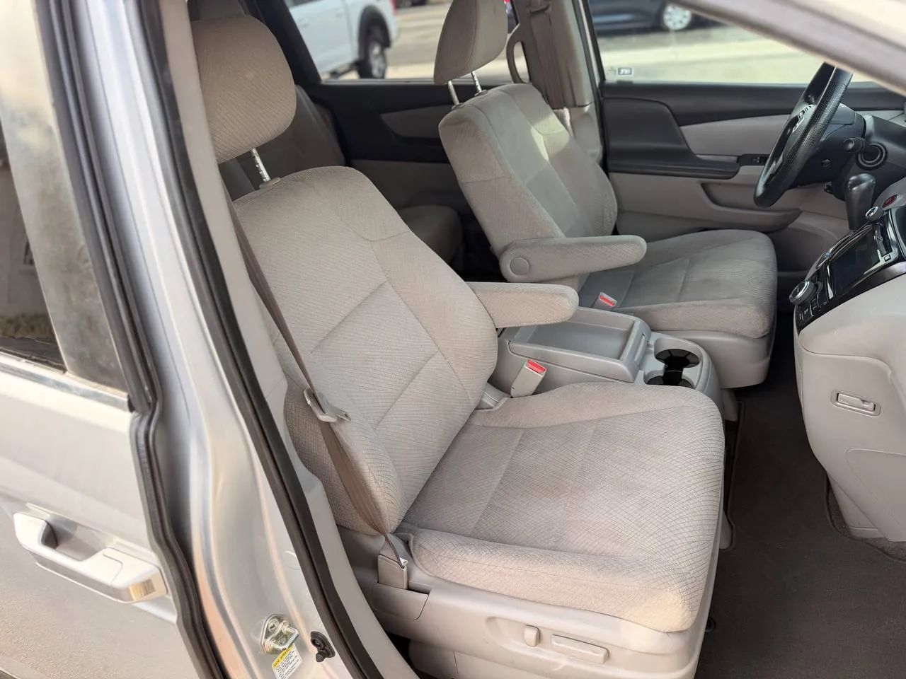 Used 2015 Honda Odyssey EX image 45