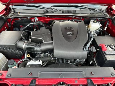 Used 2023 Toyota Tacoma TRD Off-Road image 30