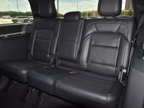 New 2026 Lincoln Navigator Reserve w/ Jet Appearance Package AWD/4WD image 15