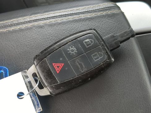Used 2011 Volvo C70 T5 FWD image 35