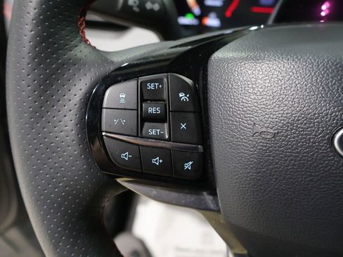 Used 2025 Ford Explorer ST-Line w/ ST-Line Street Pack AWD/4WD image 32