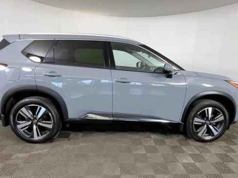 Used 2023 Nissan Rogue SL AWD/4WD image 3