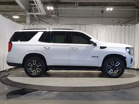 Used 2023 GMC Yukon AT4 w/ Technology Package image 18