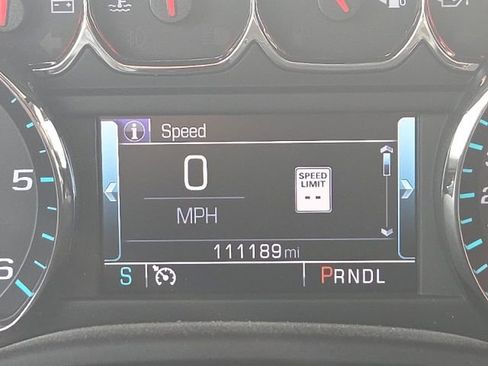 Used 2018 Chevrolet Suburban LT image 45