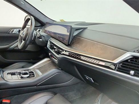 Used 2024 BMW X6 M60i image 21