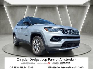 Used 2025 Jeep Compass Limited AWD/4WD video 1
