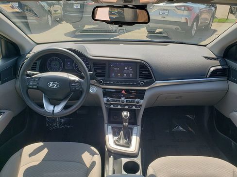 Used 2020 Hyundai Elantra Value Edition w/ Cargo Package (C1) FWD image 13