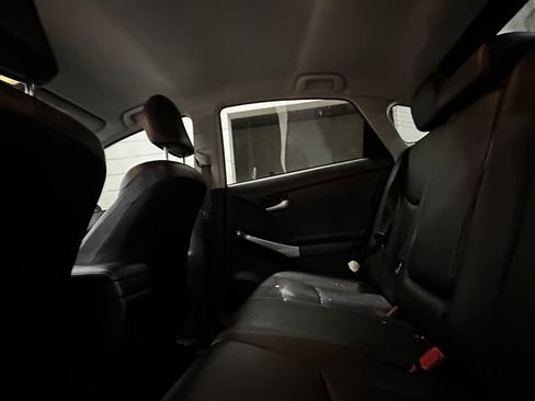 Used 2018 Alfa Romeo Giulia Base image 8