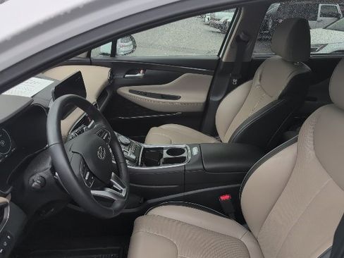 Used 2023 Hyundai Santa Fe Limited image 18
