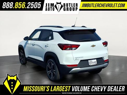 New 2026 Chevrolet TrailBlazer LT w/ Driver Confidence Package image 2