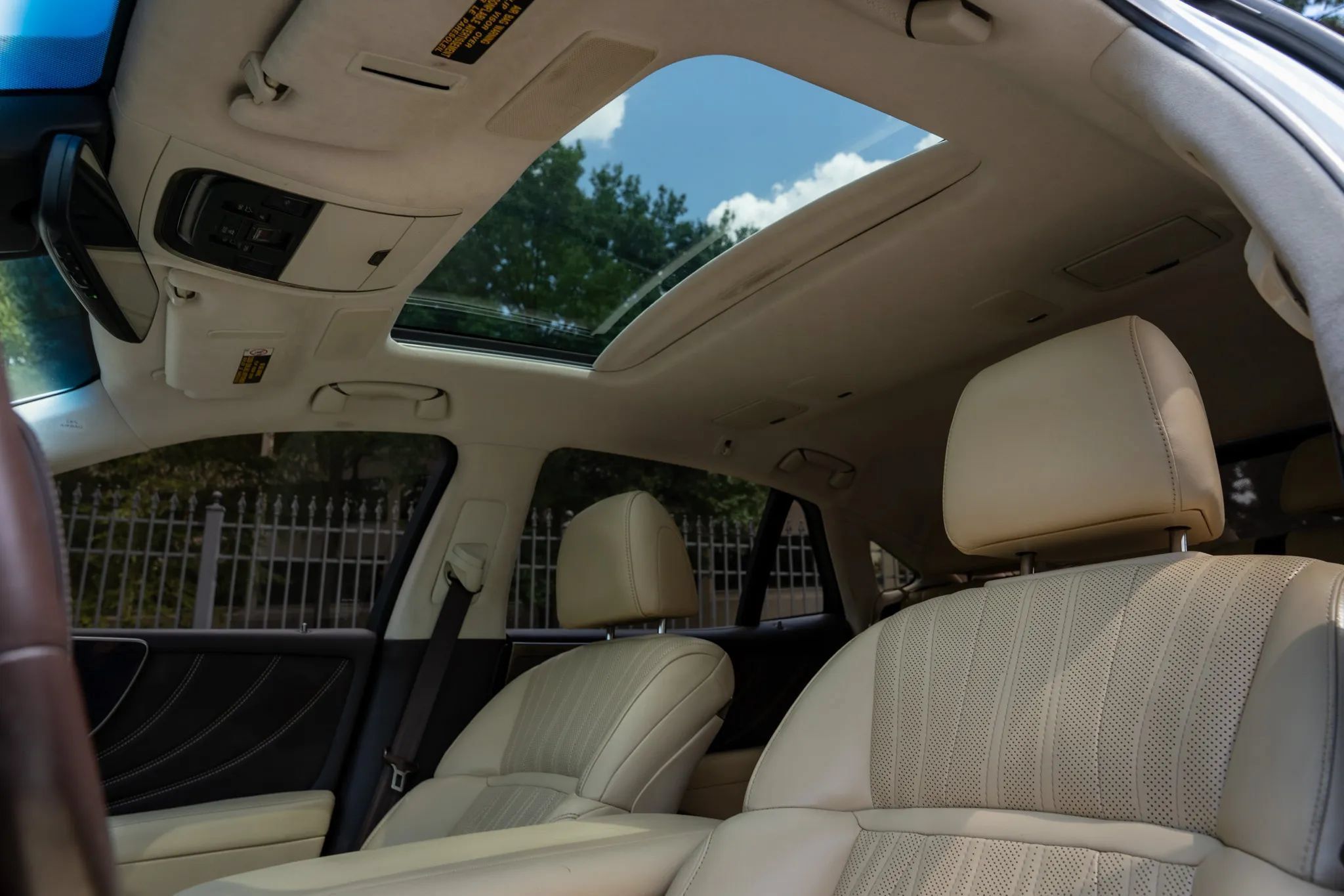 Used 2018 Lexus LS 500 w/ Interior Upgrade Package RWD image 12