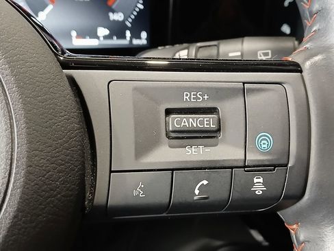 Certified 2025 Nissan Kicks SR image 28