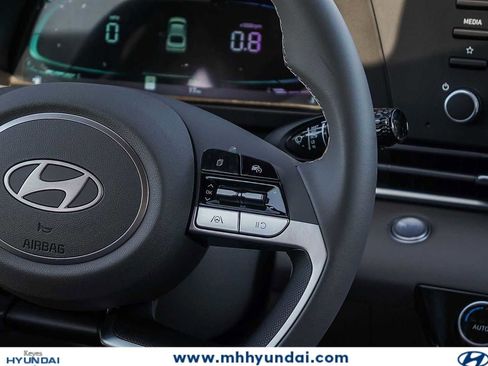 New 2026 Hyundai Elantra Sport FWD image 19