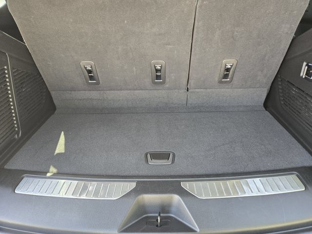 Used 2025 GMC Yukon Denali AWD/4WD image 32