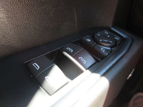 Certified 2024 Chevrolet Silverado 1500 LTZ AWD/4WD image 32