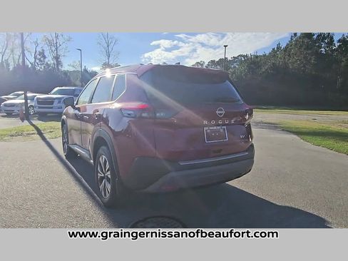 Used 2023 Nissan Rogue SV w/ SV Premium Package image 28