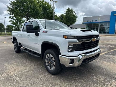 New 2026 Chevrolet Silverado 2500 LT AWD/4WD image 1