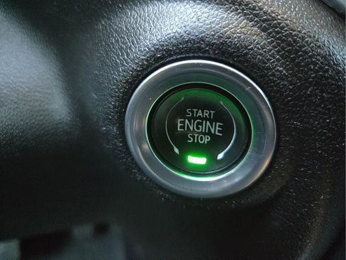 Used 2022 GMC Sierra 3500 SLT w/ SLT Convenience Package image 21