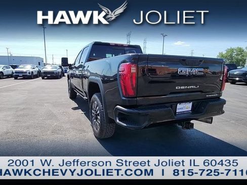 Used 2024 GMC Sierra 2500 Denali Ultimate AWD/4WD image 7