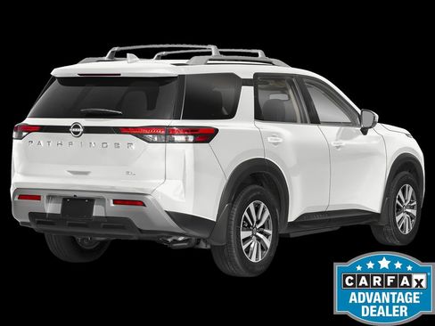 Used 2023 Nissan Pathfinder SL FWD image 2