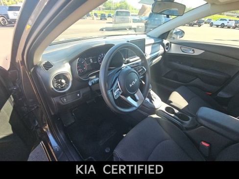 Used 2023 Kia Forte LXS FWD image 14