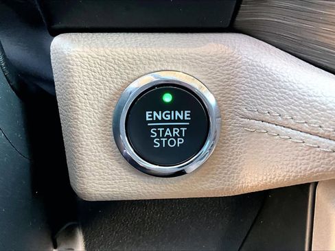 Used 2024 Ford Expedition Max Limited image 35