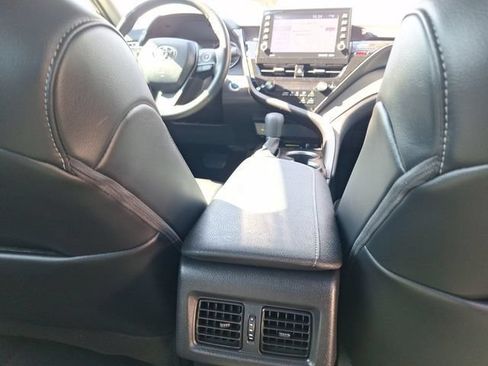 Used 2022 Toyota Camry XSE w/ Cold Weather Package FWD image 27