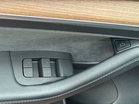 Used 2023 Tesla Model 3 Standard Range RWD image 15