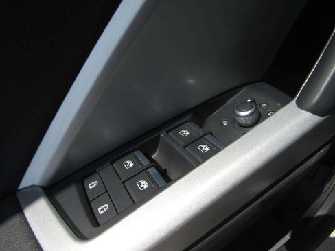 Used 2023 Audi Q3 2.0T Premium Plus AWD/4WD image 24