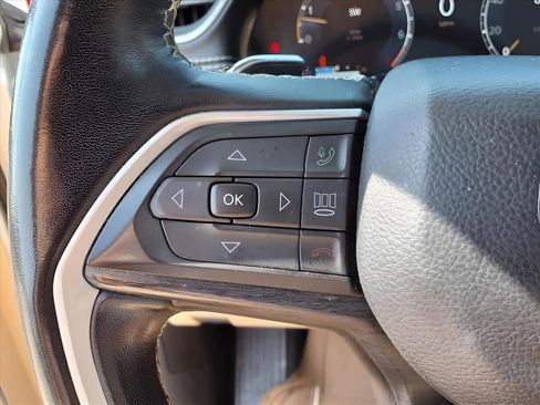 Used 2022 Jeep Grand Cherokee L Limited image 23