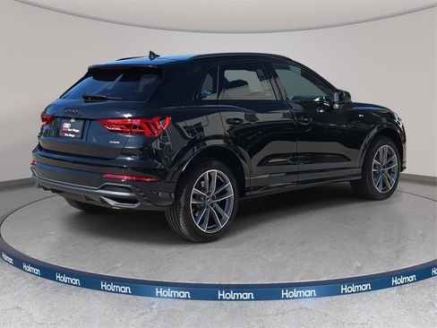 Certified 2025 Audi Q3 2.0T Premium w/ Convenience Package image 5