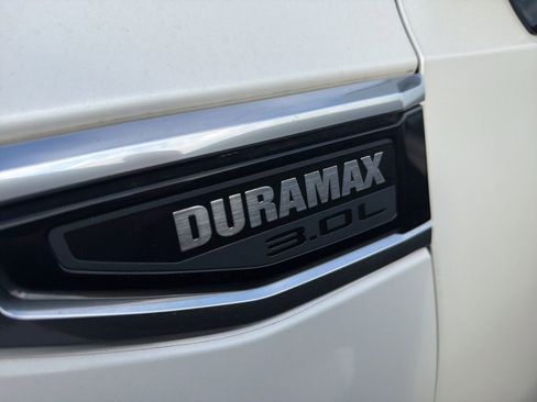 Used 2022 GMC Yukon Denali image 5