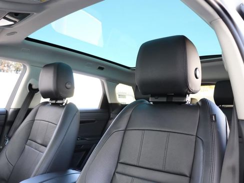 Used 2023 Land Rover Range Rover Evoque SE image 59