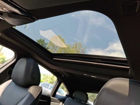 Used 2022 BMW i4 eDrive40 w/ M Sport Package RWD image 15
