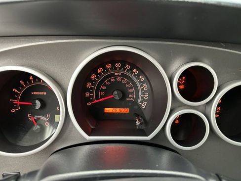 Used 2014 Toyota Sequoia SR5 AWD/4WD image 15