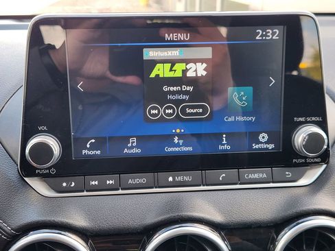 Used 2021 Nissan Sentra SV FWD image 16