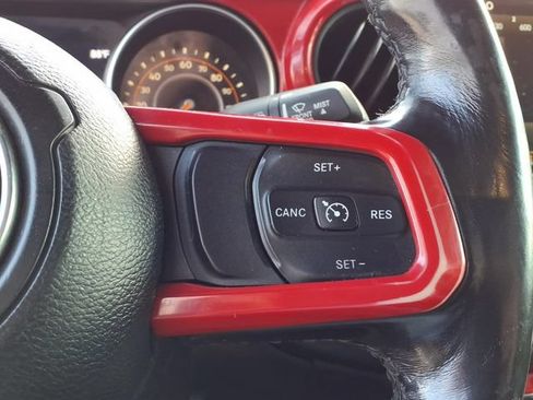 Used 2021 Jeep Gladiator Sport AWD/4WD image 18
