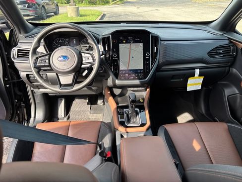 Used 2025 Subaru Forester Touring w/ Popular Package - Touring AWD/4WD image 26