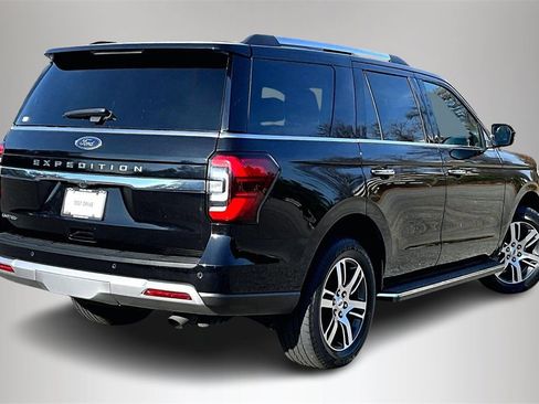 Used 2023 Ford Expedition Limited image 6