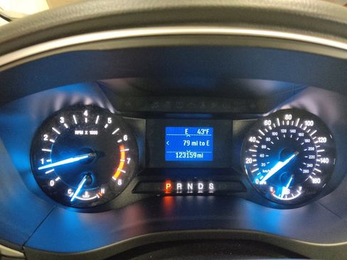 Used 2015 Ford Fusion S image 23