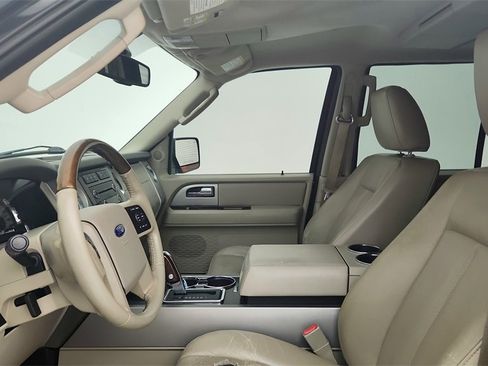 Used 2010 Ford Expedition Limited image 17