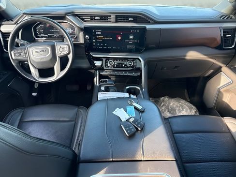 Used 2023 GMC Sierra 1500 Denali w/ Denali Reserve Package AWD/4WD image 12