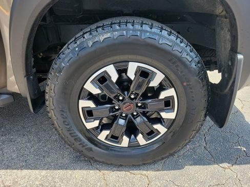 Used 2023 Nissan Frontier PRO-4X w/ Technology Package image 30