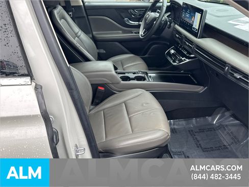 Used 2023 Lincoln Corsair Reserve w/ Rear Removable Package Tray AWD/4WD image 16