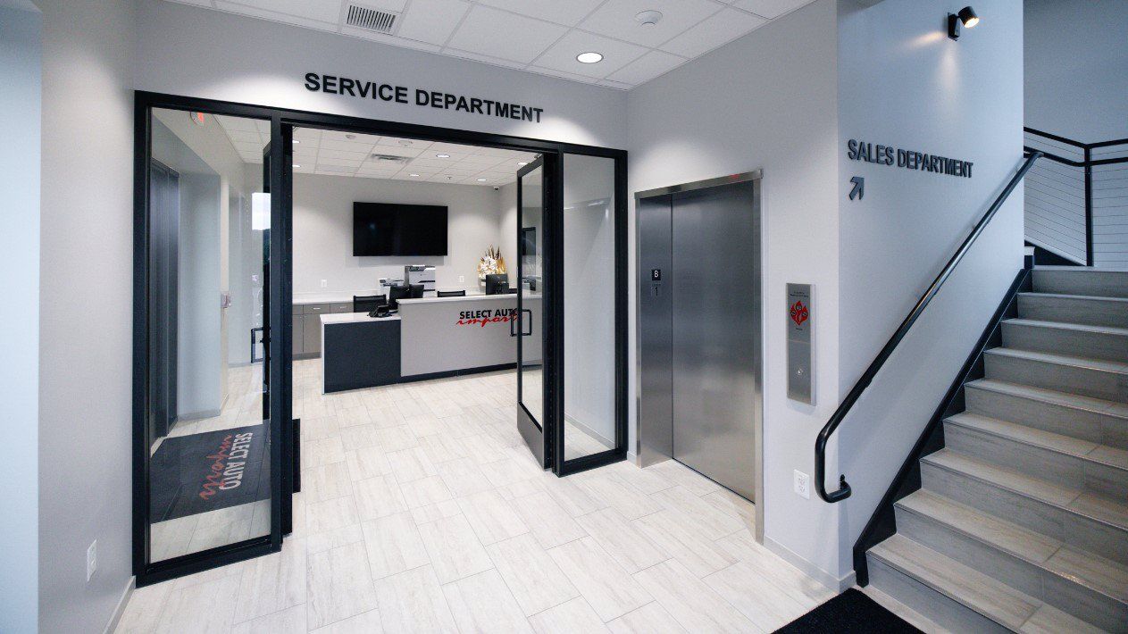 Used 2025 BMW M4 Coupe w/ M Carbon Exterior Package RWD image 24