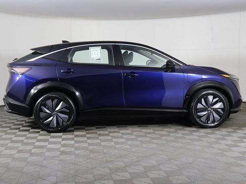 Used 2023 Nissan Ariya FWD image 17