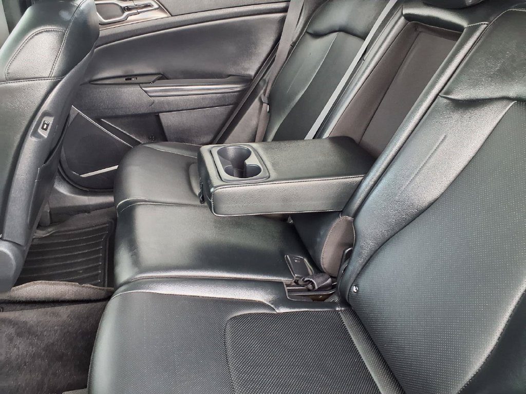 Certified 2025 Kia Sportage EX FWD image 12