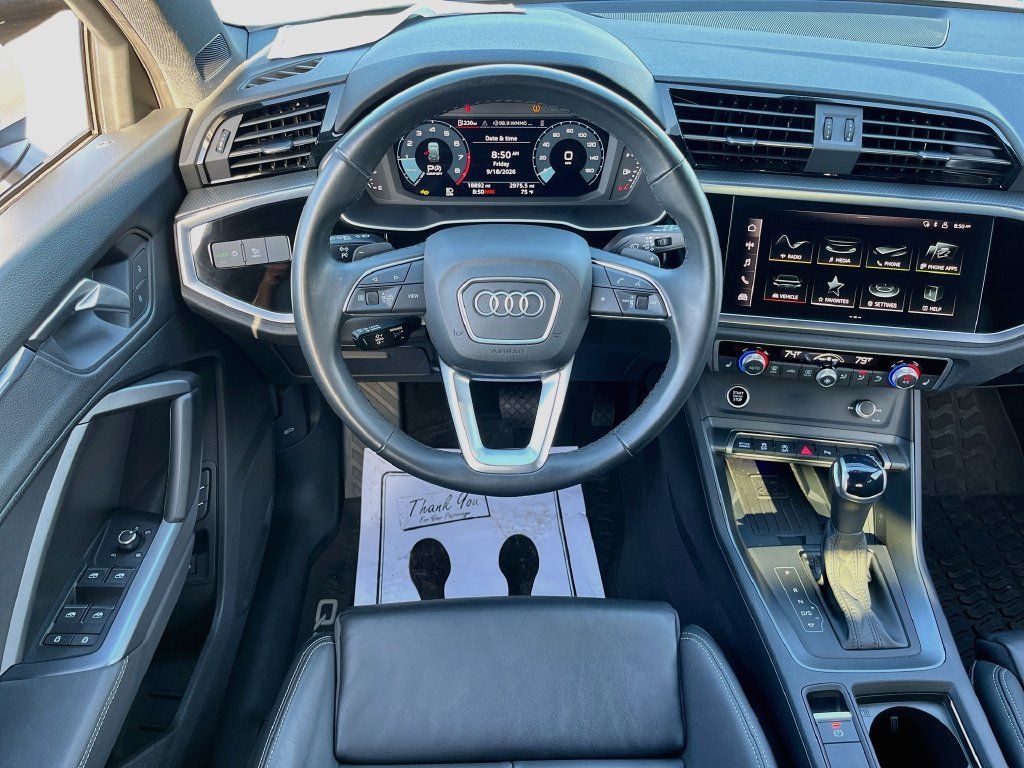 Used 2024 Audi Q3 2.0T Premium Plus w/ Premium Plus Package AWD/4WD image 22