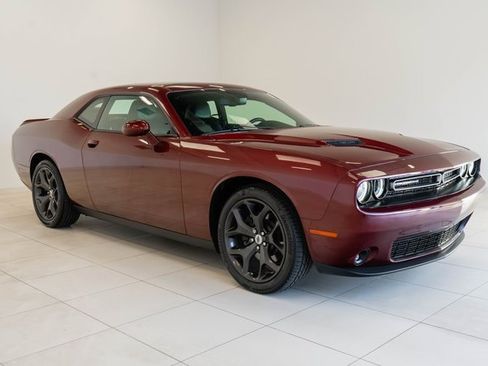 Used 2018 Dodge Challenger SXT Plus image 7