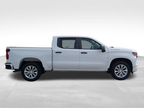 Used 2023 Chevrolet Silverado 1500 Custom RWD image 2